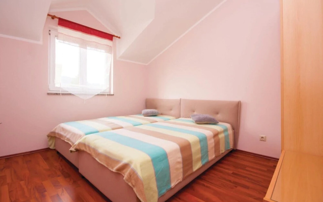 Amazing Home in Vodice With Wifi and 4 Bedrooms