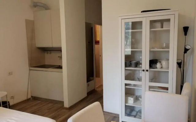 Bianca Studio
