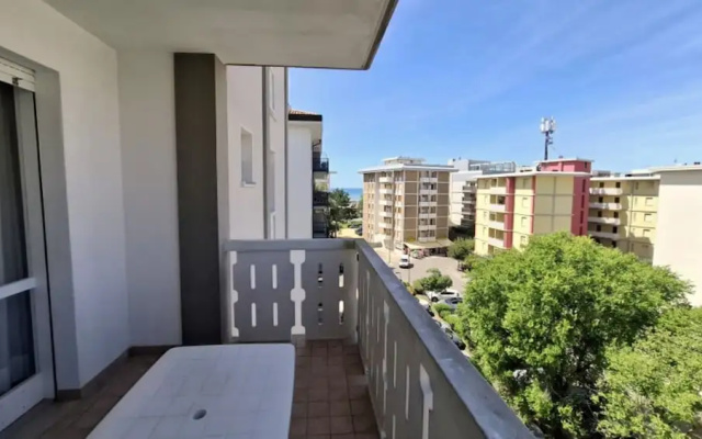 Spacious Family Apartment Near the Beach