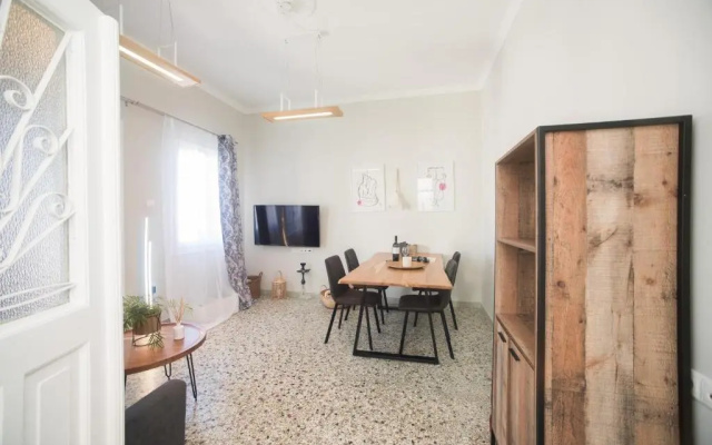 Amazing Maisonette with Roof Garden  BBQ