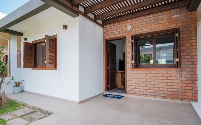 House w/ 3 Bedrooms and Barbecue Lpb0000