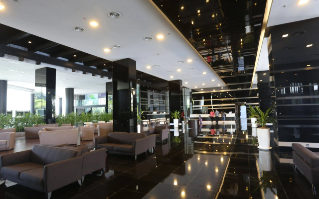 e.City Hotel @ One City