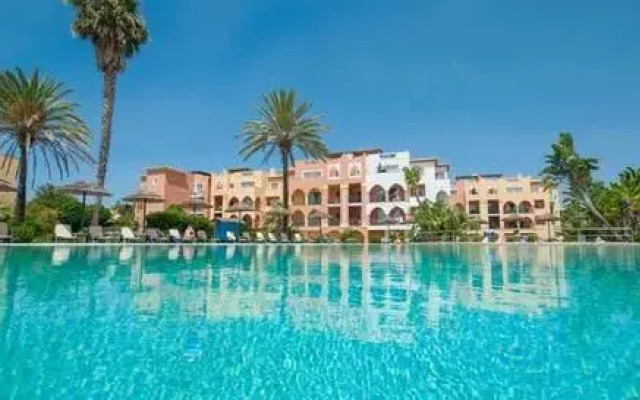 Jardim da Meia Praia Apartment