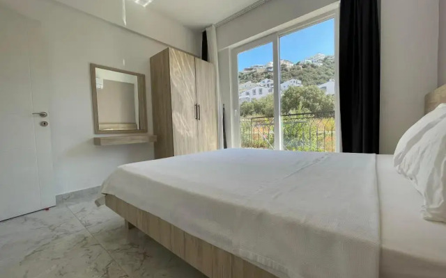 Kaş Eylül Suit Apart