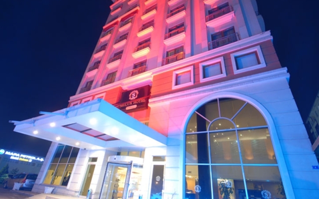 Serace Hotel вид на фасад