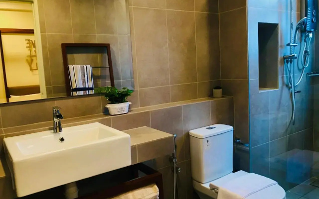 dESir Suite TimurBay