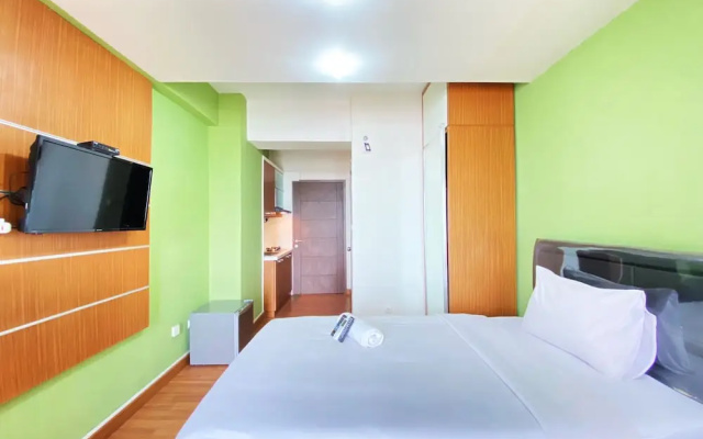 Modern Studio Room at Oxford Jatinangor Apartment