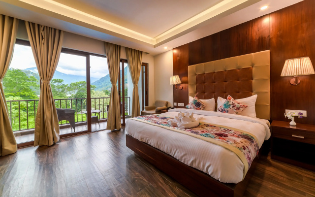 Palm Grove Suites Inn & Spa