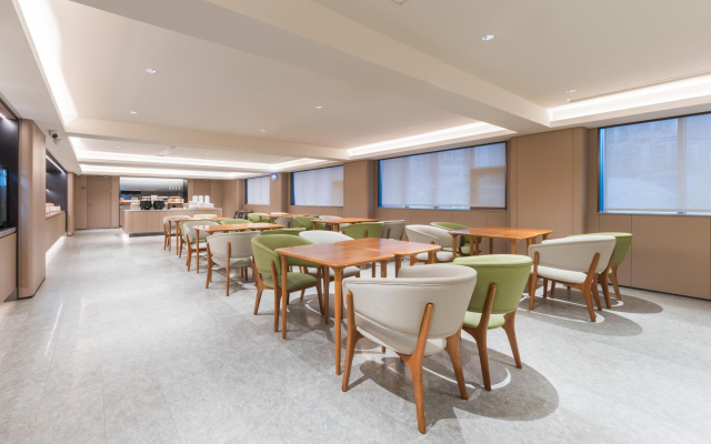 Home Inn Guangzhou Shayuan Metro Station