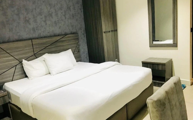 Eleventh House Hotel & Suites Ibadan