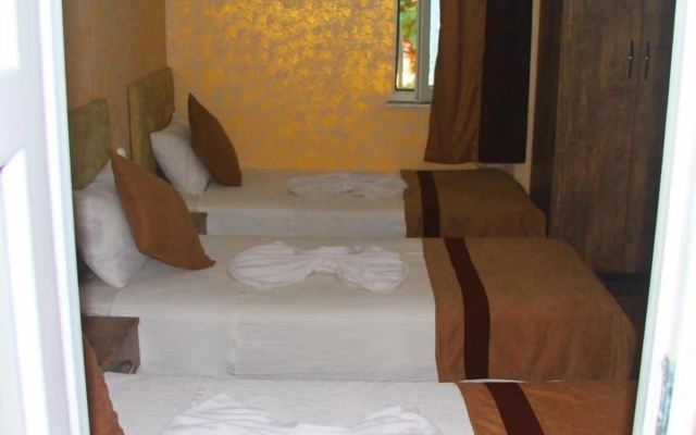 Ozgur Hotel