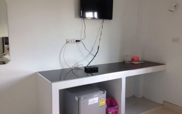 Smile Home Bed & Breakfast Trang