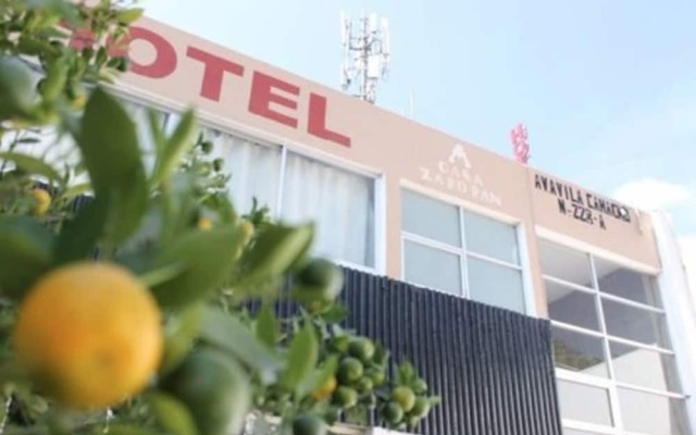 Casa Zapopan Hotel вид на фасад