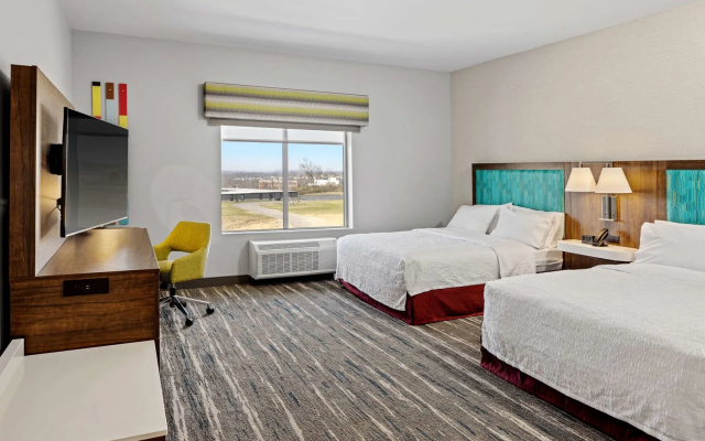 Hampton Inn & Suites Cincinnati West