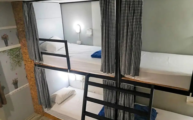 Backpack Hostel Kohyaoyai