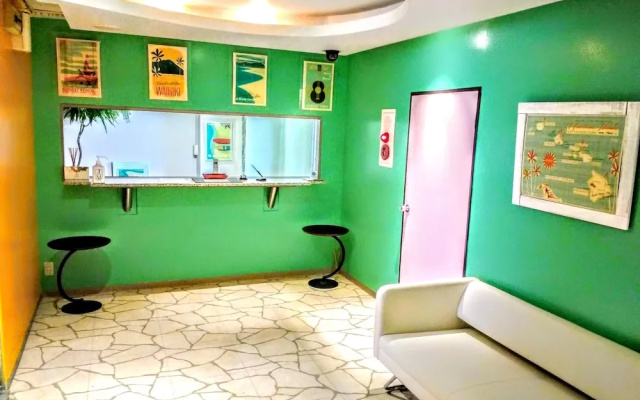 Hotel Tiki