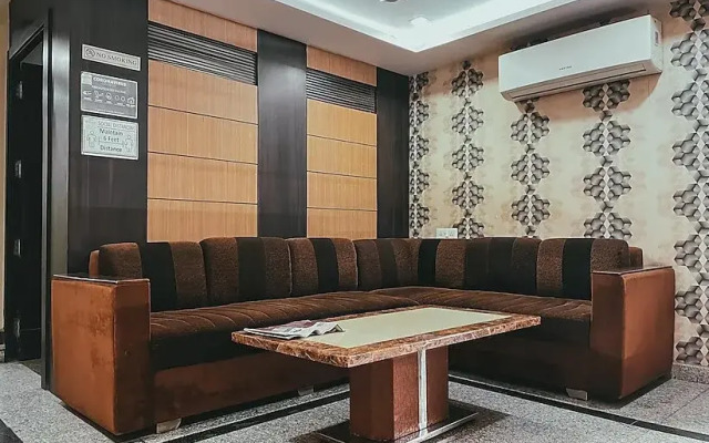 Hotel SLE Residency