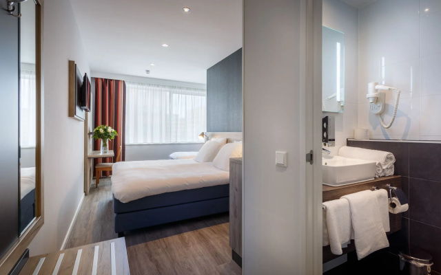 Joy Hotel