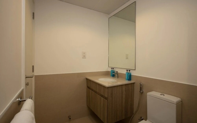 Modern 1 BR in Town Square Park Bnbmehomes
