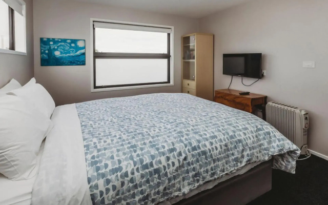 Desirable On Devon - Central City