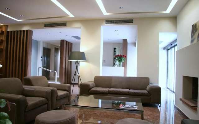 Alexakis Hotel & Spa