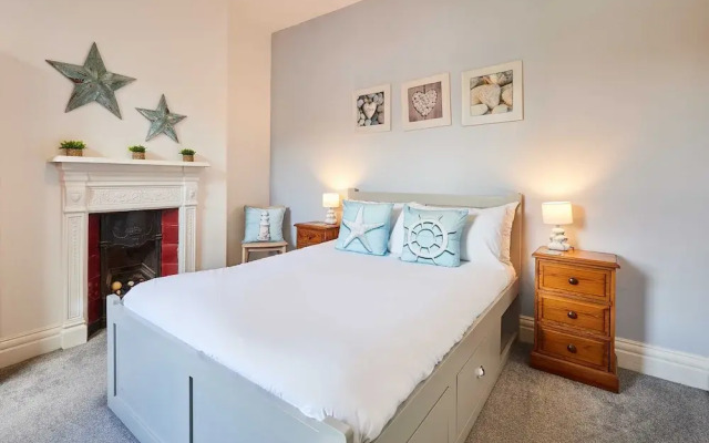 Host Stay Seashells