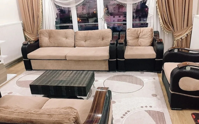 Safe Secure 3 bedroom top floor flat