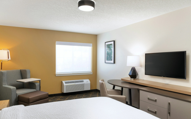 Holiday Inn Redding by IHG