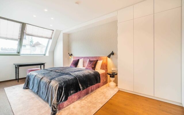Отель Penthouse near the town hall Vienna комната для гостей