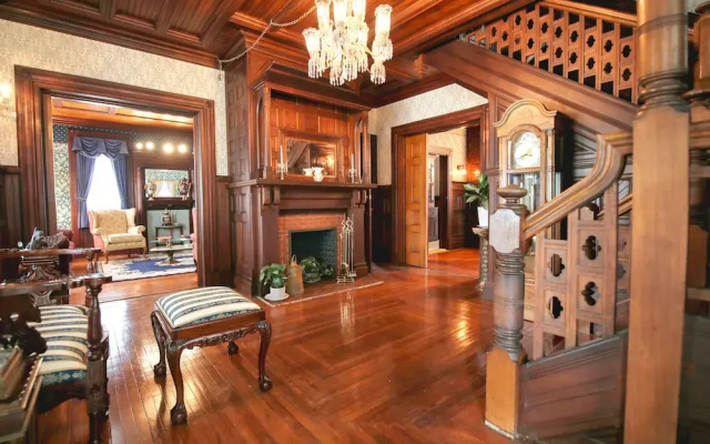 Huddy House Bed & Breakfast