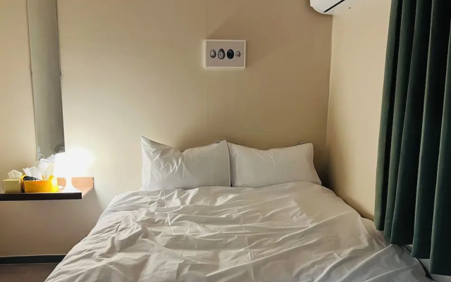StayDucksan Hotel