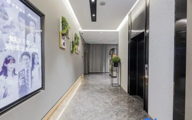 Homeinn Selected Hotel (Shanghai Renji Hospital South Campus Lianhang Road Subway Station)