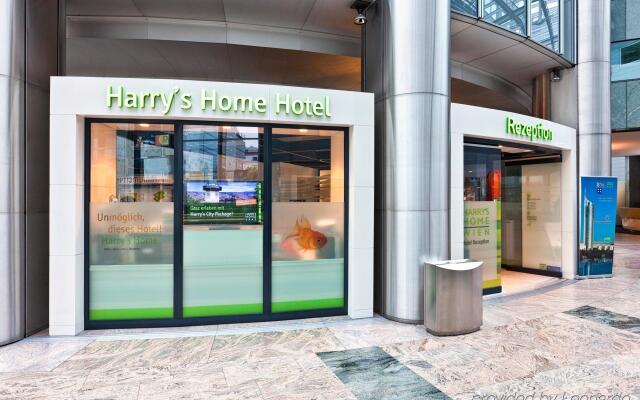 Harry's Home Hotel Wien вид на фасад