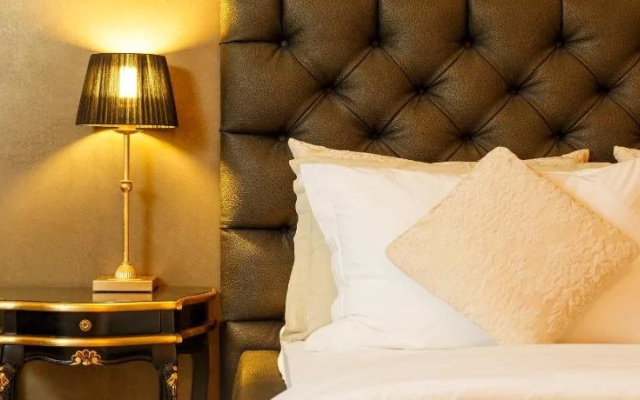 Business Hotel First