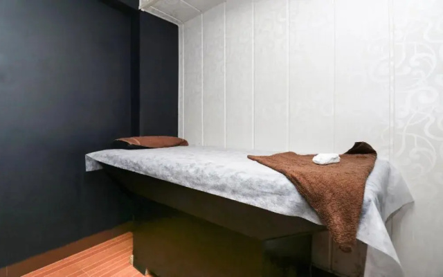 OYO 1045 Hotel Ashirward