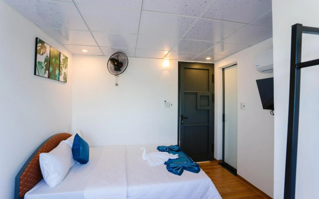 New World Hotel