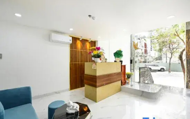 Lotus Airport Hotel Saigon