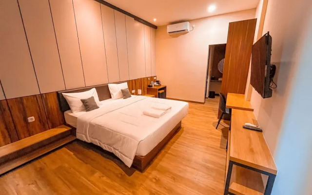 M-LIVIN Dorm Hotel