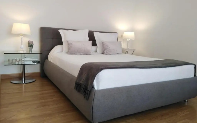 Sevilla Aljarafe Room