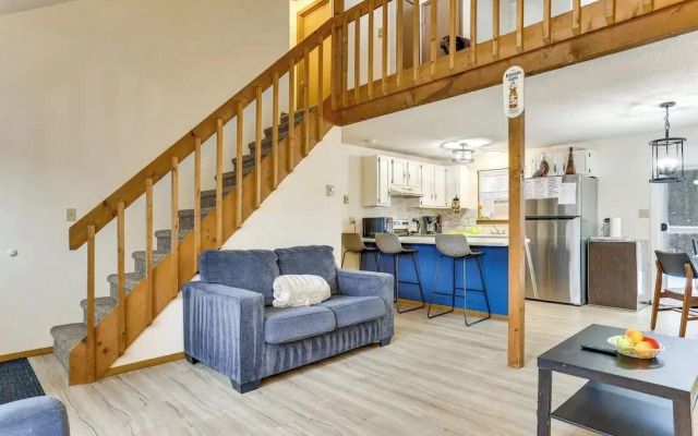 Ski, Swim & Hike! Family Home in Tobyhanna