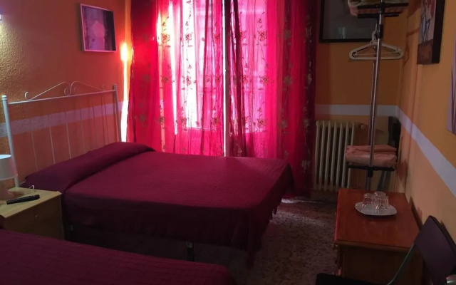 Hostal Diaz