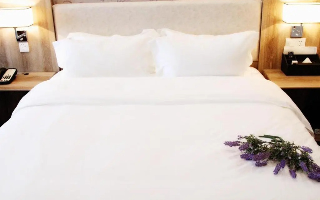 Lavande Hotels Huai an Zhou Enlai Memorial