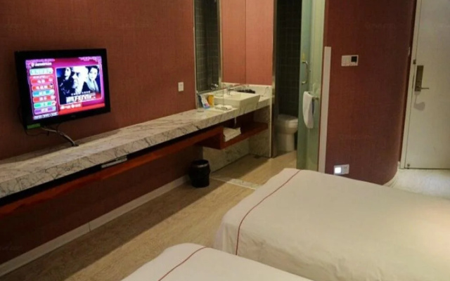 Dongfang Hotel