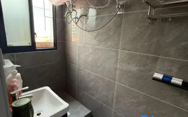 Zunyi Junling Hotel
