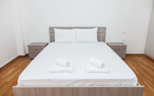 Glamorous Apt in central Athens