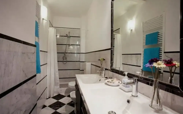 Carmine Suite