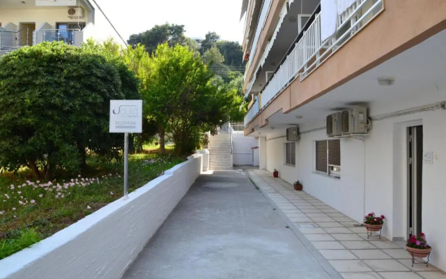 Voula Seaside Apartments