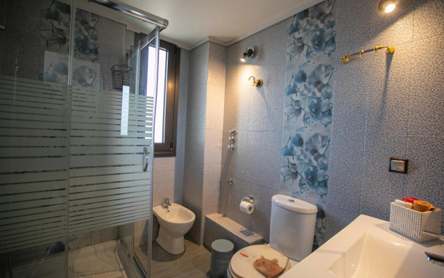 Stunning city view apt & parking space at Old town