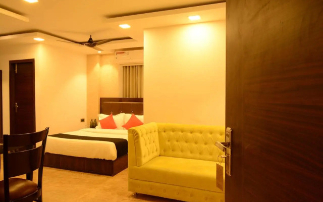 Hotel Grand Lotus Inn