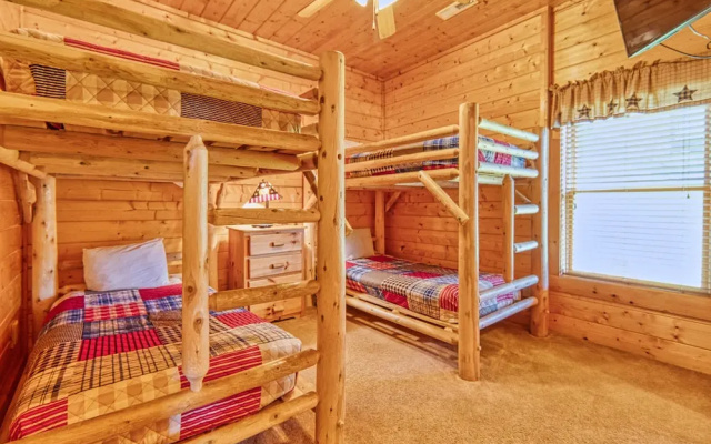 Smoky Mountain Retreat by Vtrips